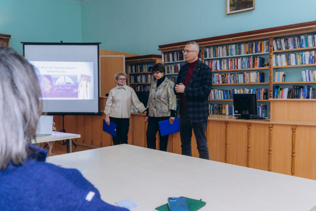 Інтер'єр науково-технічної бібліотеки НТУ ДП